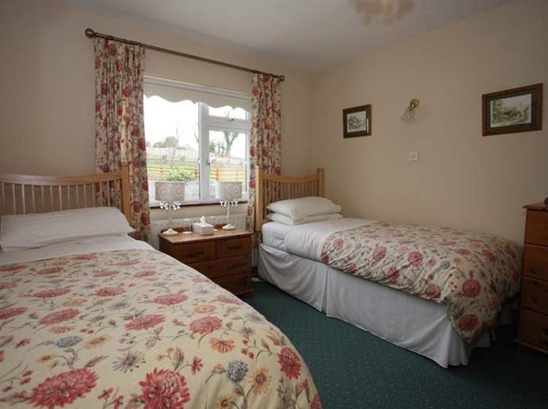 Avondale Farmhouse B&B Pettigoe Bagian luar foto